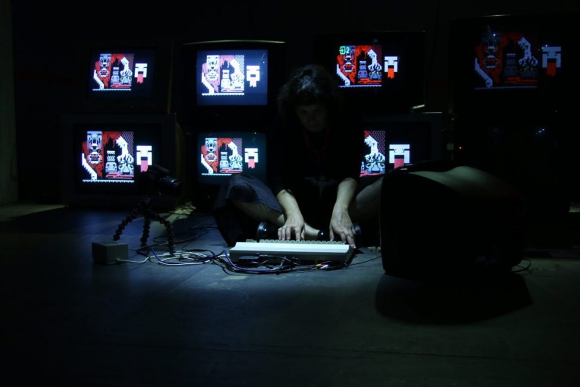 RaquelMeyers1-e1486517294607-1024x683 (1).jpg